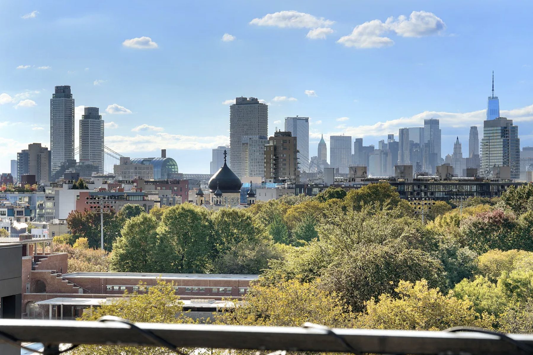 View over McCarren Park to the Manhattan skyline